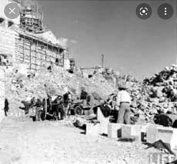 The rebuilding of Monte Cassino Abbey working between the ruins